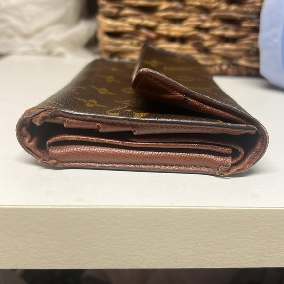 💃Authentic Louis Vuitton Wallet/ Please see pictures - Picture 11 of 11